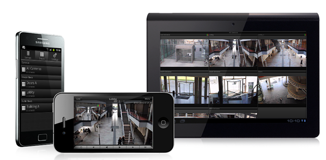 Клиент XProtect Mobile running on an Android phone, an iPhone and a tablet.